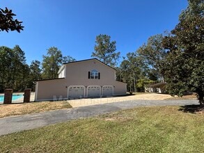 Building Photo - 317 Hunter Rd