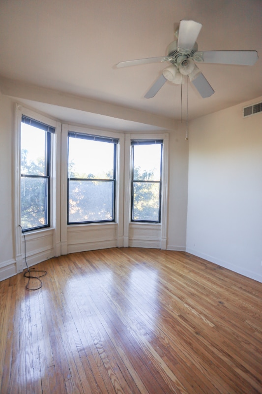 Building Photo - 703 W Willow St