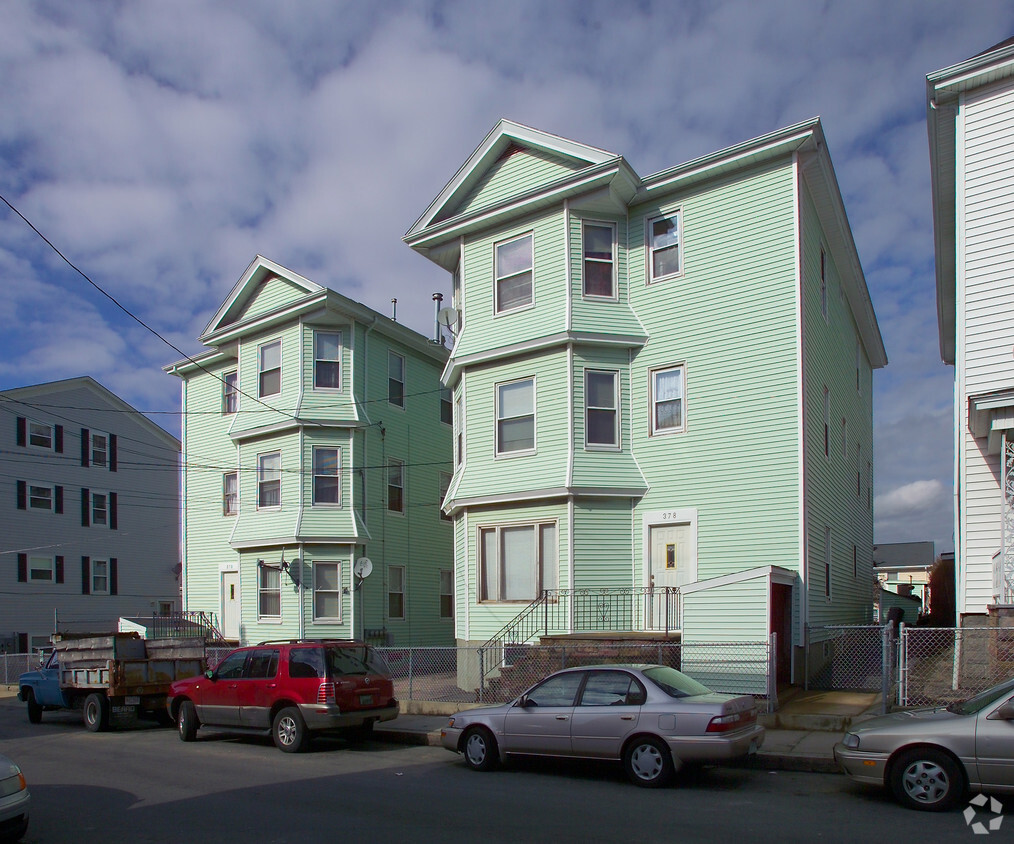 Building Photo - 370-378 Ferry St