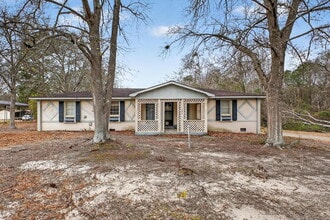 Building Photo - 209 Edgar St