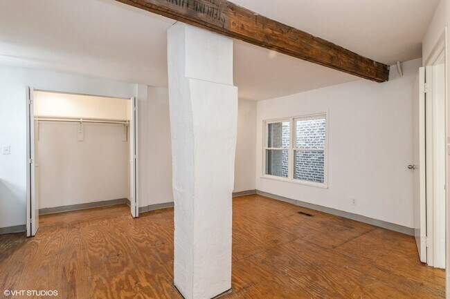 Foto del edificio - 726 W 18th St
