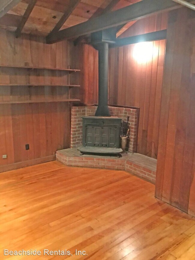 Building Photo - Studio, 1 bath House - 148 Birch