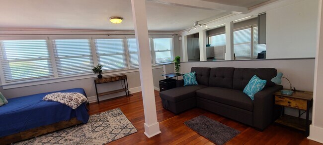 sofa-sleeper with storage - 1133 27th St