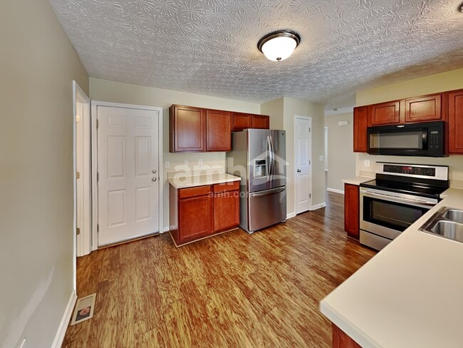 Foto del edificio - 227 Merriston Cir