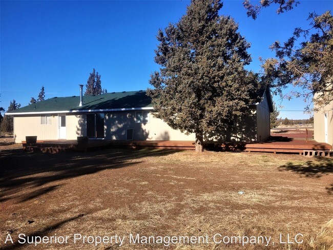 Building Photo - 7300 NW Rainbow Rd
