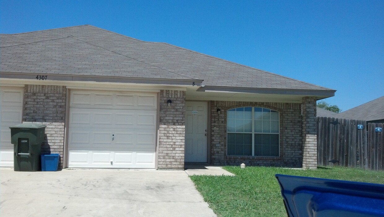 Primary Photo - 4307 Aleeta Dr