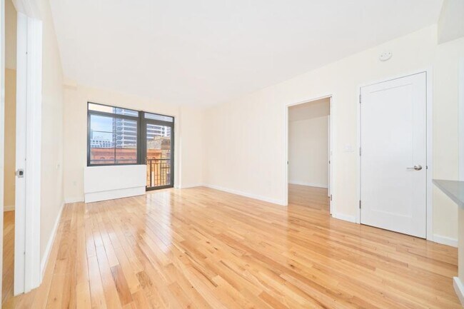 Foto del edificio - 2 bedroom in NEW YORK NY 10035