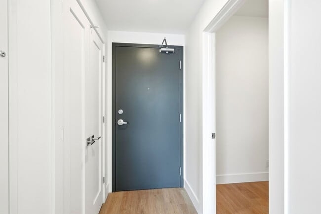 Building Photo - 841 Grenon Ave