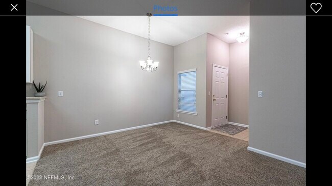 Pasillo - 9390 Underwing Way