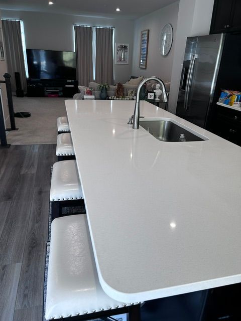 Foto del edificio - 337 Pemberton Park Ln