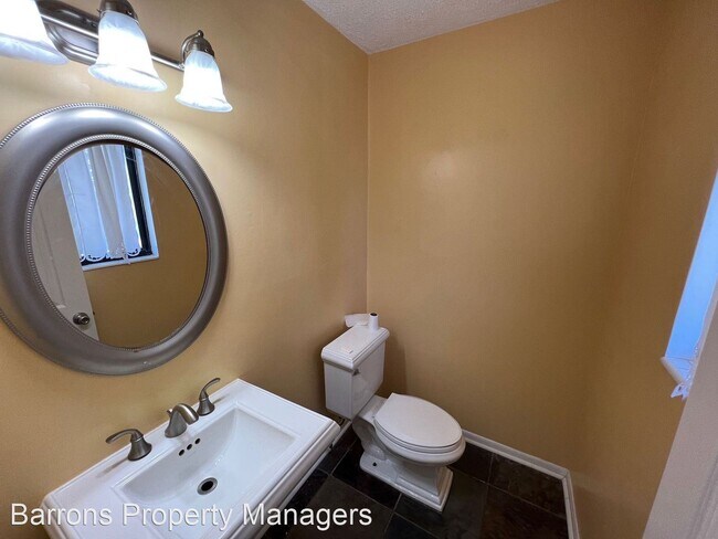 Foto del edificio - 2 br, 1.5 bath House - 1699 Bulevar Mayor