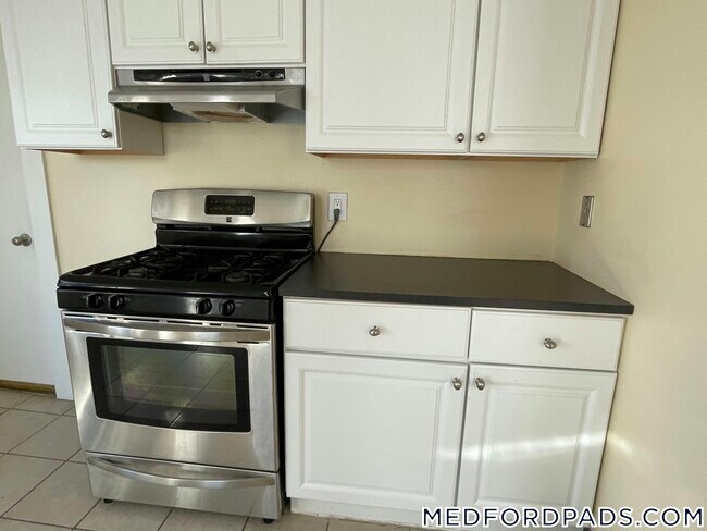 Foto del edificio - 8 Bennett St