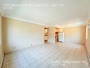 Building Photo - 7555 Wyandotte St E