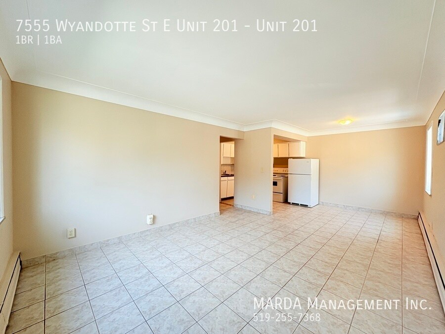 Photo principale - SPACIOUS 1-BEDROOM/1-BATH APARTMENT IN PRI...