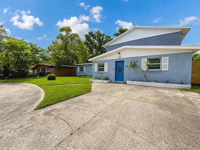 Building Photo - 3415 Grv St Cir