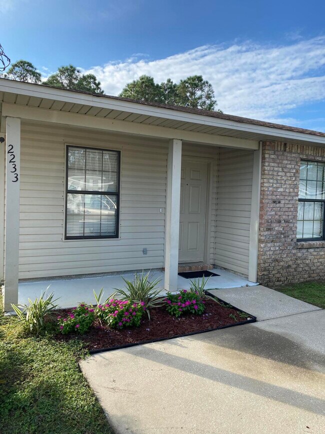 Foto del edificio - 2233 Jeannie St