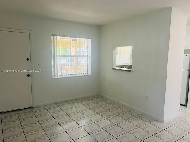 Building Photo - 8370 SW 65th Ave