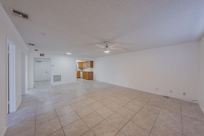 Building Photo - 8507 Sunset Dr