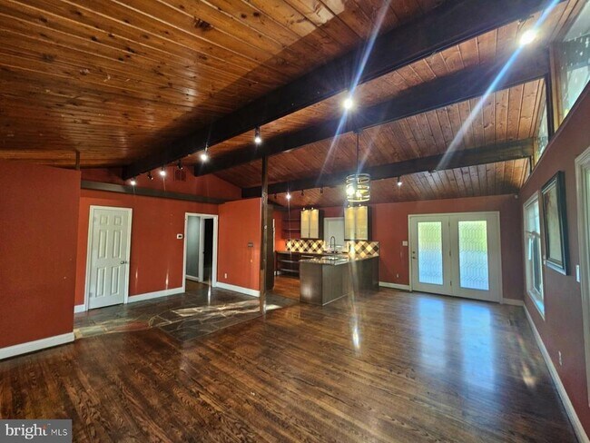 Building Photo - 16915 New Hampshire Ave