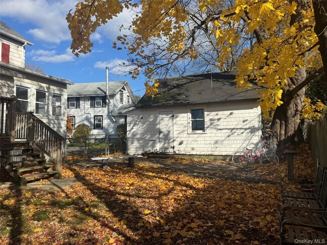 Foto del edificio - 10 Murray Ave