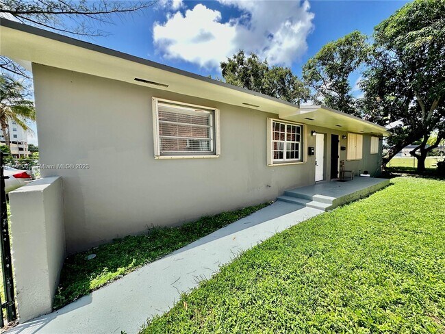 Foto del edificio - 1533 NW 53rd St