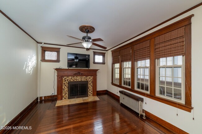 Building Photo - 684 Amboy Ave