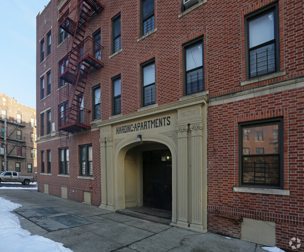 Building Photo - Harding Apartments