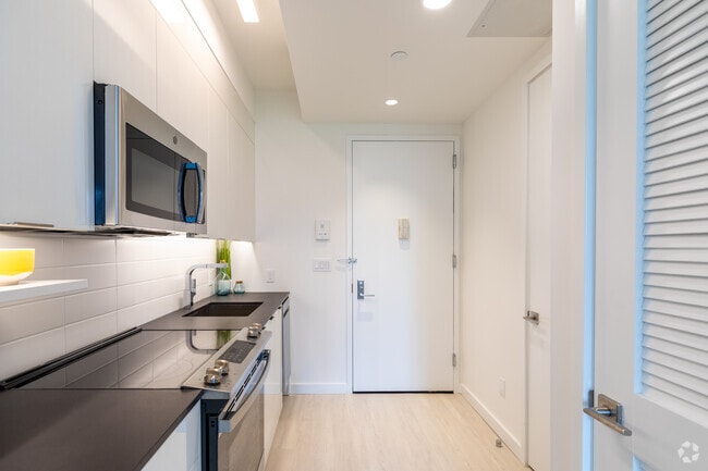 Interior Photo - 22 Chapel St