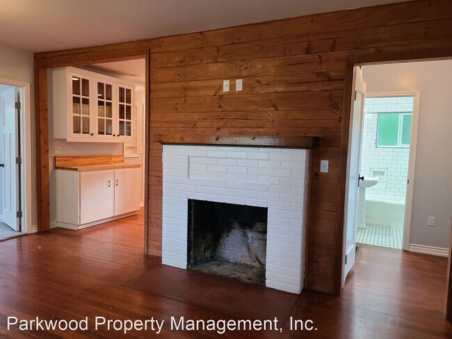 Building Photo - 3 br, 1.5 bath House - 811 Rowell ST
