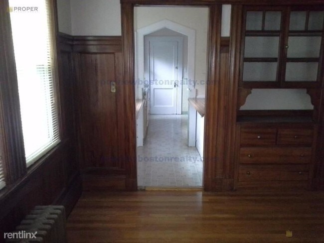 Foto del edificio - 33 Greycliff Rd