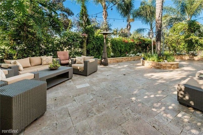 Building Photo - 4 br, 3 bath House - 1 Bernay