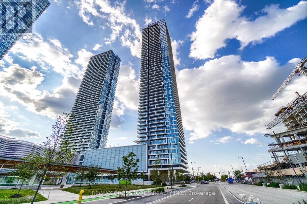 Photo principale - 950-4950 Portage Pkwy