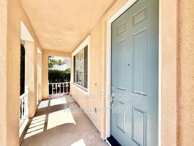 Building Photo - 42041 Delmonte St