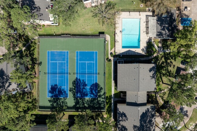 Alternate - Trophy Club Condominiums