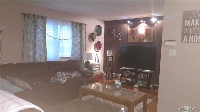 Foto del edificio - 11 Glen Hollow Dr