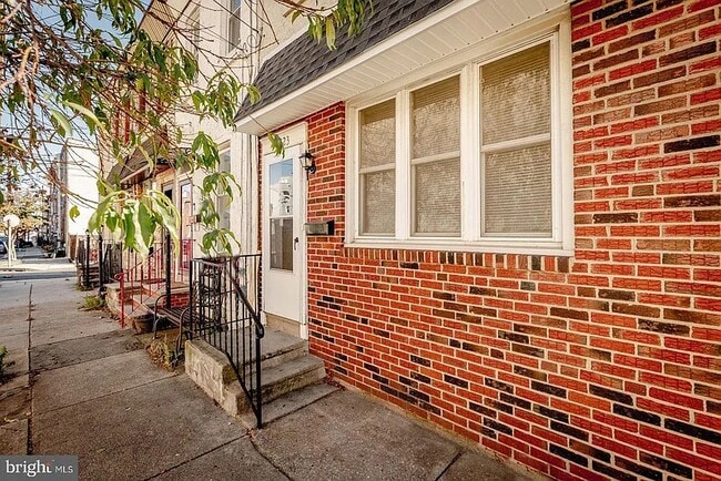 Building Photo - 2623 Sepviva St