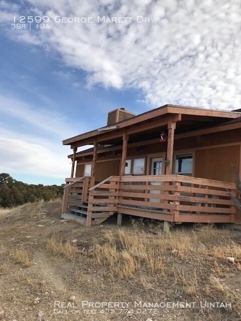 Foto del edificio - 3 bedroom 1 bath home Mini ranches