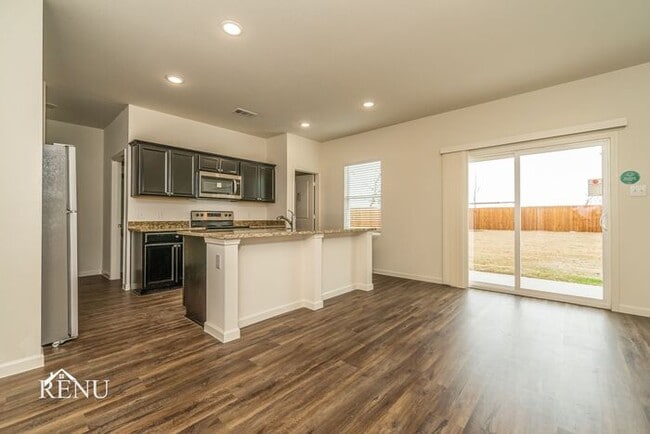 Building Photo - 506 London Dr