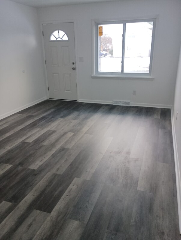 Building Photo - 1 A Saybrook Dr