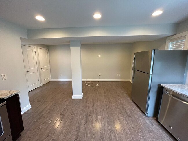 Foto del edificio - 4500 13th St NW