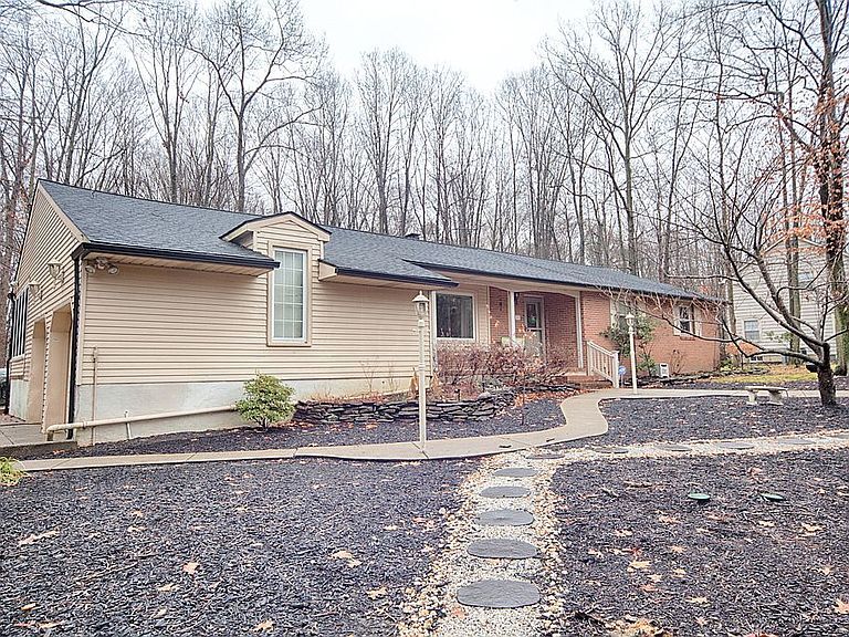 Gorgeous rancher, quiet neighborhood - 46 Cooper Run Dr