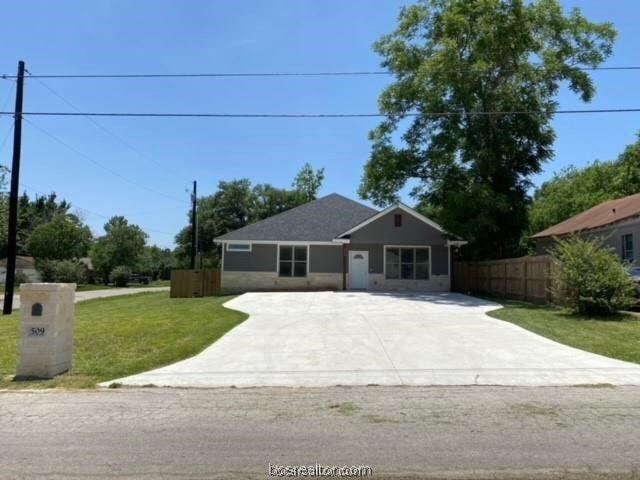 Foto del edificio - 509 E Pruitt St