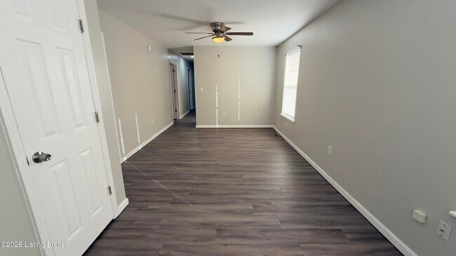 Foto del edificio - 1117 Louis Coleman Jr Drive