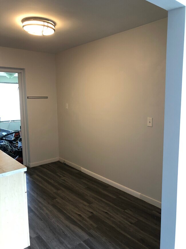 Foto del edificio - 740 NW 31st St