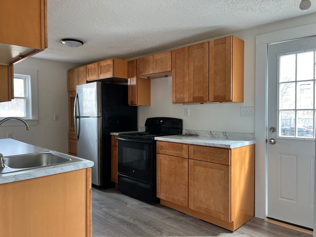 10 Palmer St, Claremont, NH 03743 House Rental in Claremont, NH