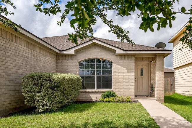 Foto del edificio - Updated 4BD/2BA Home Close to Airport, Tes...