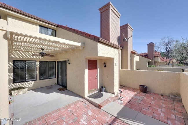 Foto del edificio - 5368 Rainwood St