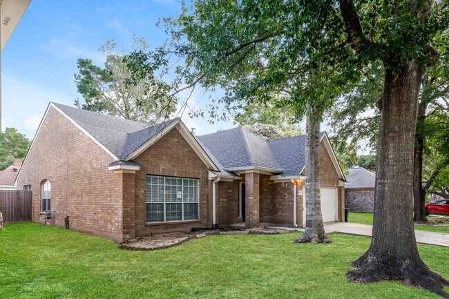 Building Photo - 5741 Forest Timbers Dr