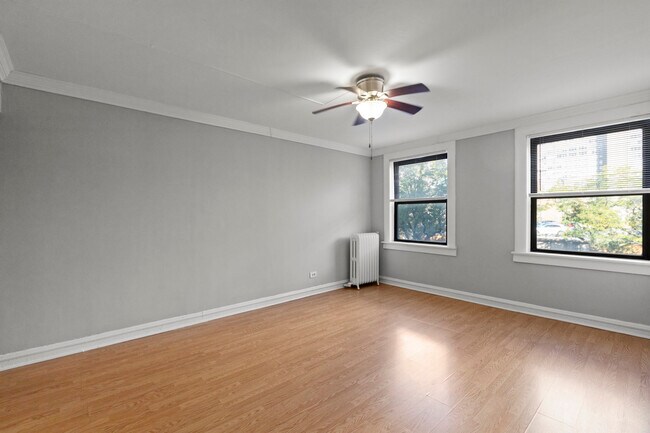 Foto del edificio - 661 W Sheridan Rd