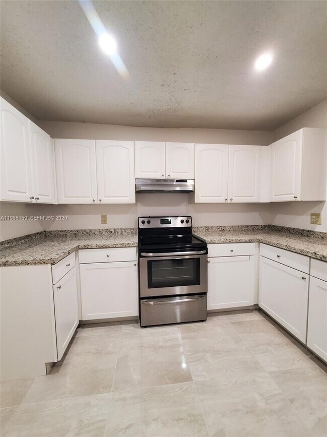 Foto del edificio - 2491 NW 82nd Terrace